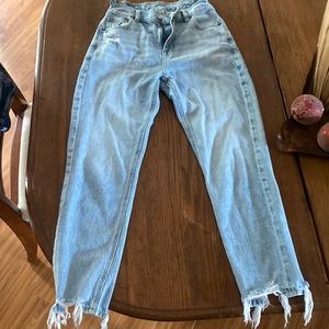 American Eagle. Size 00 Short.